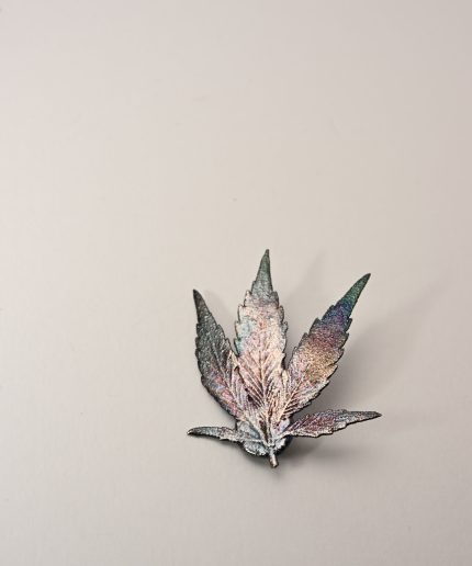 botanical leaf pendant silver 420karat